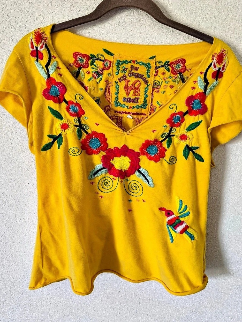 Johnny Was Los Angeles Love Angel T-shirt Embroidered Floral Tee in Yellow Size
